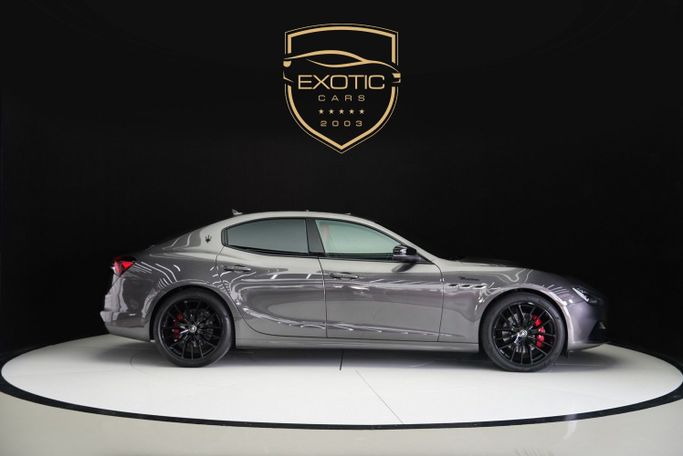 Used Maserati Ghibli III Facelift 2, 3.0 l, 2022 in Dubai by Exotic Cars, Grey color. Other | AUTO.AE