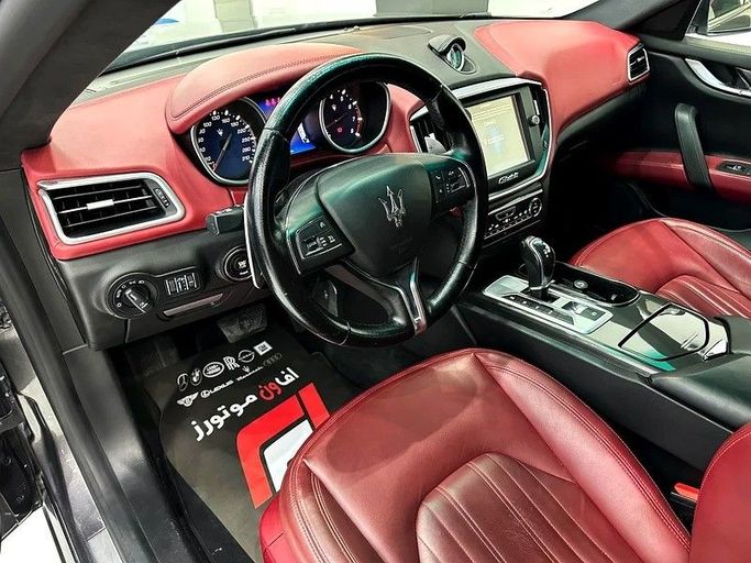مستعملة Maserati Ghibli S Q4 ثالثاً, 3.0 l, 2016 في في دبي من F1 Motors، اللون رمادي. مواصفات الخليج | AUTO.AE