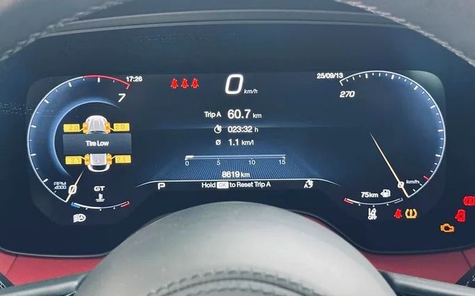 Подержанный Maserati Grecale, 2.0 л, 2023 в Дубае от Mirza Automobile FZE Черный цвет. Японская | AUTO.AE