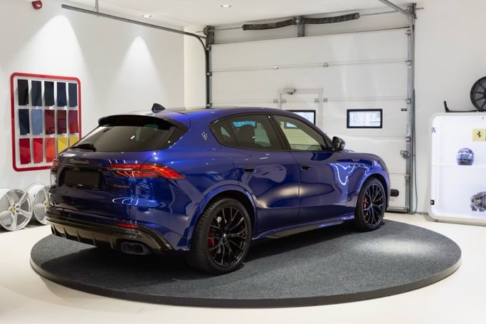 مستعملة Maserati Grecale, 3.0 l, 2025 في في دبي من Fair Import، اللون أزرق. المواصفات الأوروبية | AUTO.AE | إعلان #273579