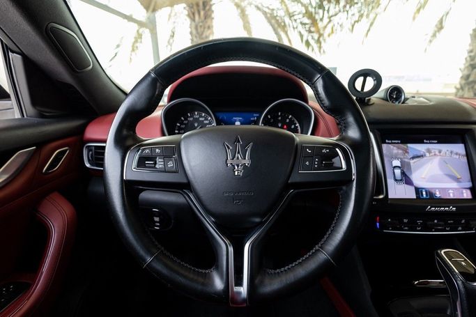 Подержанный Maserati Levante I, 3.0 л, 2020 в Дубае от Linda Cars Белый цвет. GCC | AUTO.AE