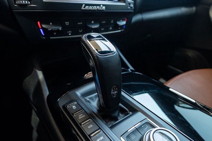 Used Maserati Levante I, 3.0 l, 2020 in Dubai by Linda Cars, Black color. GCC Specs | AUTO.AE