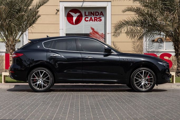 Подержанный Maserati Levante I, 3.0 л, 2017 в Дубае от Linda Cars Черный цвет. GCC | AUTO.AE
