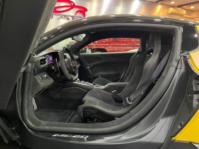 Used Maserati MC20, 3.0 l, 2022 in Dubai by STAR COLLECTION LLC, Yellow color. GCC Specs | AUTO.AE