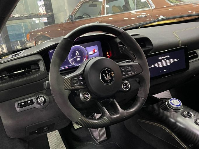 Used Maserati MC20, 3.0 l, 2022 in Dubai by STAR COLLECTION LLC, Yellow color. GCC Specs | AUTO.AE