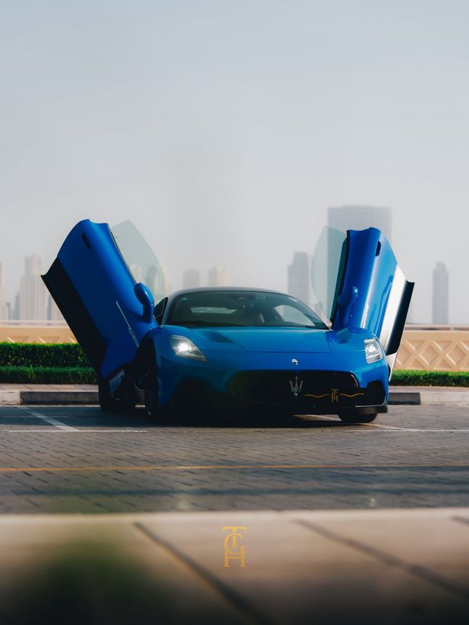 Used Maserati MC20, 3.0 l, 2023 in Dubai by TCH MOTORS, Blue color. Japanese Specs | AUTO.AE