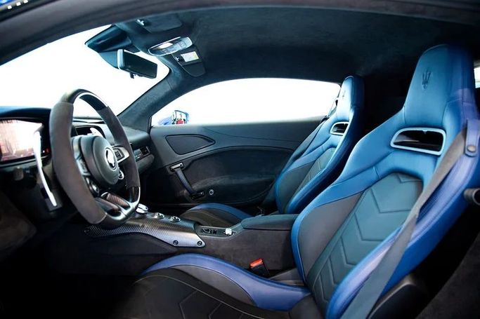 مستعملة Maserati MC20, 3.0 l, 2022 في في دبي من Exotic Cars، اللون أزرق. مواصفات الخليج | AUTO.AE