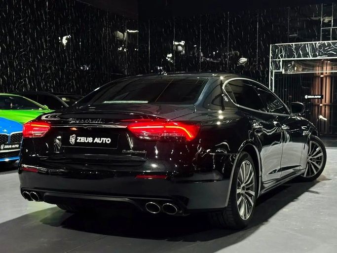 Used Maserati Quattroporte S VI Facelift 2, 3.0 l, 2021 in Dubai by Zeus Motors, Black color. GCC Specs | AUTO.AE