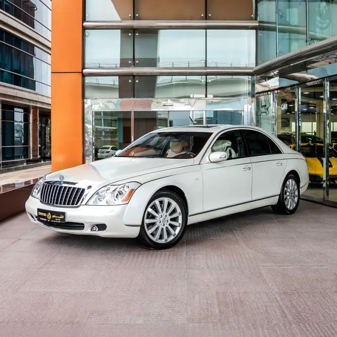 Подержанный Maybach 57 I, 6.0 л, 2009 в Дубае от Q Motors Белый цвет. GCC | AUTO.AE | Объявление #263579