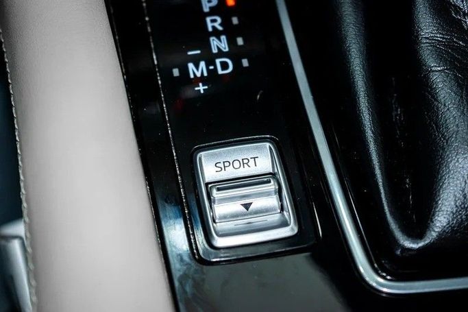 Подержанный Mazda 6 III (GJ) Рестайлинг 2, 2.5 л, 2023 в Дубае от AG Motors Серебристый цвет. GCC | AUTO.AE