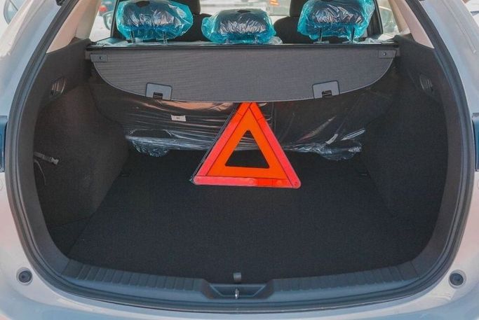 New Mazda CX-5 II Facelift, 2.5 l, 2024 in Dubai by Albakheet Motors, White color. Chinese Specs | AUTO.AE