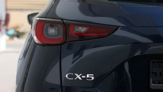 Used Mazda CX-5 II Facelift, 2.5 l, 2023 in Dubai by Cariva Used Cars , Navy Blue color. GCC Specs | AUTO.AE