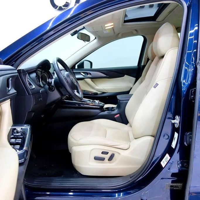 Used Mazda CX-9 II, 2.5 l, 2017 in Dubai by Carzilla Motors, Blue color. GCC Specs | AUTO.AE