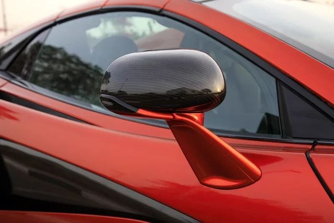 Подержанный McLaren 570S, 3.8 л, 2018 в Дубае от Mohammad Alkarak Motors Красный цвет. GCC | AUTO.AE