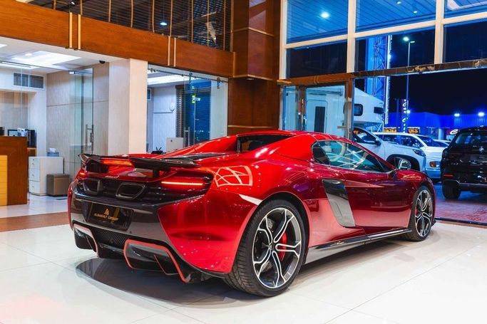 Used McLaren 650S, 3.8 l, 2016 in Dubai by Albakheet Motors, Red color. Other | AUTO.AE