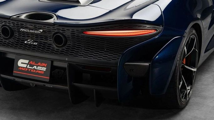 Used McLaren Elva, 4.0 l, 2021 in Dubai by Al Ain Class Motors, Blue color. Japanese Specs | AUTO.AE