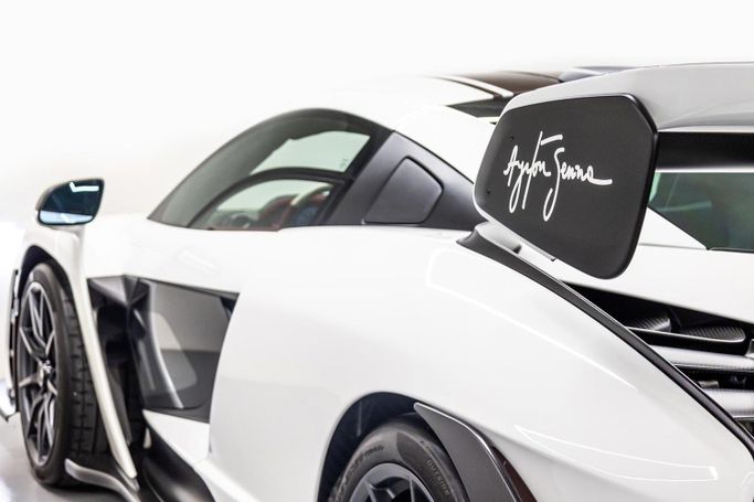 Подержанный McLaren Senna, 4.0 л, 2019 в Дубае от PUPIL OF FATE MOTORS Белый цвет. GCC | AUTO.AE