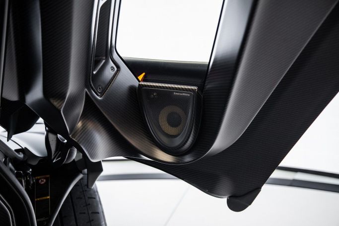 New McLaren Senna, 4.0 l, 2019 in Dubai by Exotic Cars, Silver color. European Specs | AUTO.AE