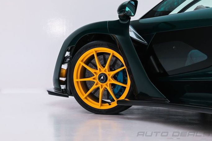 Подержанный McLaren Senna, 4.0 л, 2019 в Дубае от AUTO DEALS Зеленый цвет. Other | AUTO.AE