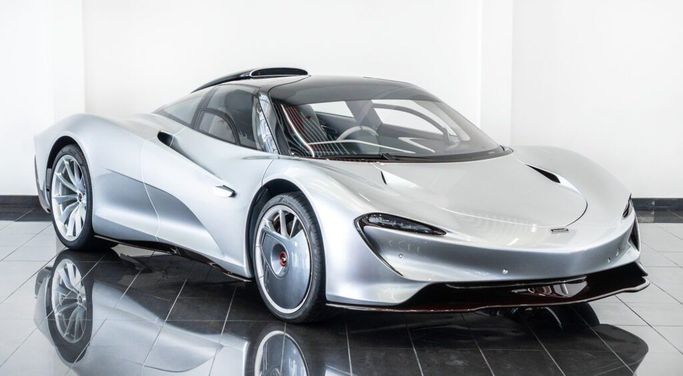 مستعملة McLaren Speedtail I, 4.0 l, 2020 في في دبي من Tomini Cars، اللون فضي.  | AUTO.AE