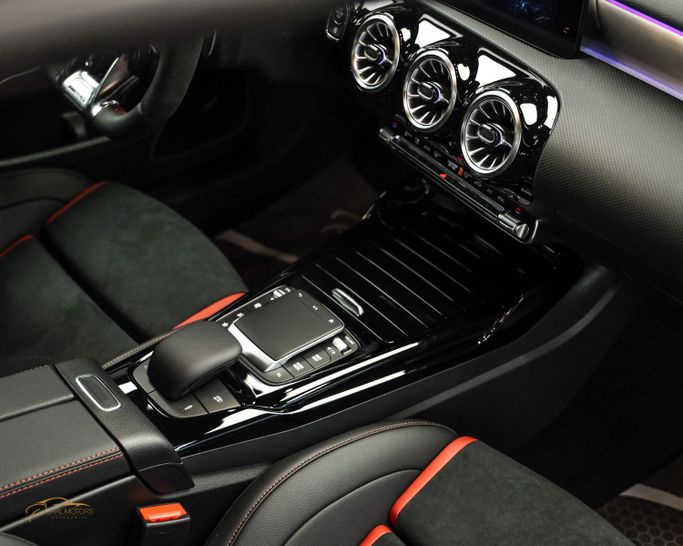 Новый Mercedes-Benz A-Class AMG 45 AMG S II (W177) Рестайлинг, 2.0 л, 2023 в Дубае от Pearl Motors Серый цвет. Европейская | AUTO.AE