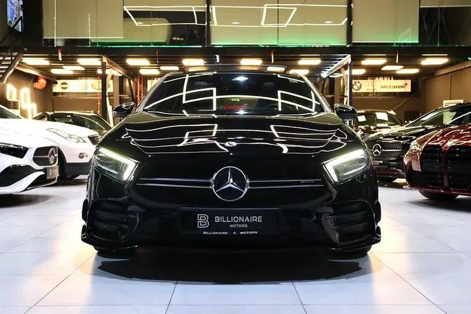 Подержанный Mercedes-Benz A-Class AMG 35 AMG II (W177), 2.0 л, 2020 в Дубае от Billionaire Motors Черный цвет. GCC | AUTO.AE