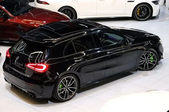 Подержанный Mercedes-Benz A-Class AMG 35 AMG II (W177), 2.0 л, 2020 в Дубае от Billionaire Motors Черный цвет. GCC | AUTO.AE