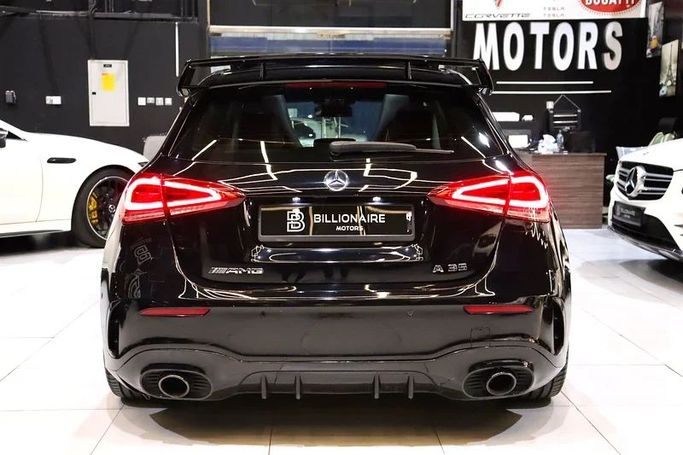 Подержанный Mercedes-Benz A-Class AMG 35 AMG II (W177), 2.0 л, 2020 в Дубае от Billionaire Motors Черный цвет. GCC | AUTO.AE