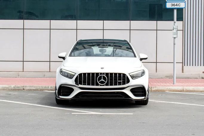Used Mercedes-Benz A-Class AMG 45 AMG S II (W177) Facelift, 2.0 l, 2025 in Dubai by VERONA MOTORS, White color. Japanese Specs | AUTO.AE | Listing #261850