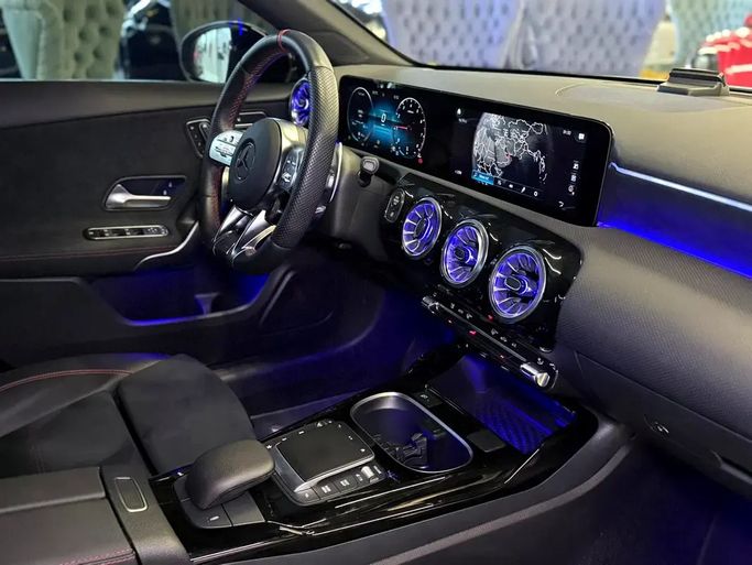 Подержанный Mercedes-Benz A-Class AMG 35 AMG II (W177) Рестайлинг, 2.0 л, 2023 в ОАЭ, Дубай от GE Motors Белый цвет. Корейская | AUTO.AE | Объявление #295537 — фото 13 из 16