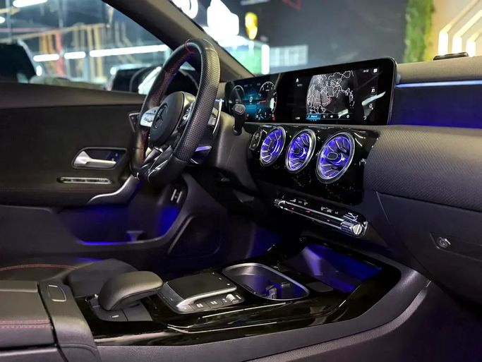 Подержанный Mercedes-Benz A-Class AMG 35 AMG II (W177) Рестайлинг, 2.0 л, 2023 в ОАЭ, Дубай от GE Motors Белый цвет. Корейская | AUTO.AE | Объявление #295537 — фото 14 из 16