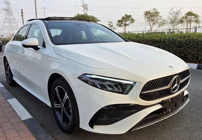 Новый Mercedes-Benz A-Class 200 Long IV (W177) Рестайлинг, 1.3 л, 2025 в Дубае от Passion Motors Белый цвет. Китайская | AUTO.AE