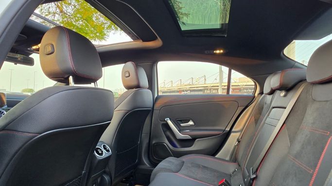 Новый Mercedes-Benz A-Class 200 Long IV (W177) Рестайлинг, 1.3 л, 2025 в Дубае от Passion Motors Белый цвет. Китайская | AUTO.AE