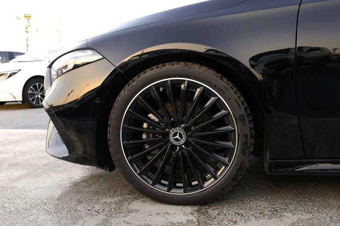 Новый Mercedes-Benz A-Class 200 IV (W177) Рестайлинг, 1.3 л, 2025 в Дубае от F7 Motors Черный цвет. Европейская | AUTO.AE