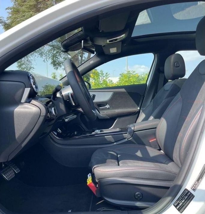 Новый Mercedes-Benz A-Class 200 IV (W177) Рестайлинг, 1.3 л, 2025 в Дубае от Auto Gallery DXB Белый цвет. GCC | AUTO.AE