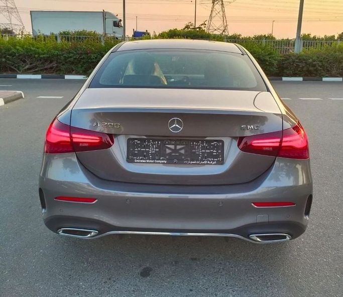 Новый Mercedes-Benz A-Class 200 IV (W177) Рестайлинг, 1.3 л, 2025 в Дубае от Auto Gallery DXB Серый цвет. GCC | AUTO.AE