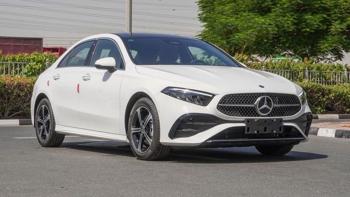Новый Mercedes-Benz A-Class 200 Long IV (W177) Рестайлинг, 1.3 л, 2025 в Дубае от Najem Motors Белый цвет. Китайская | AUTO.AE