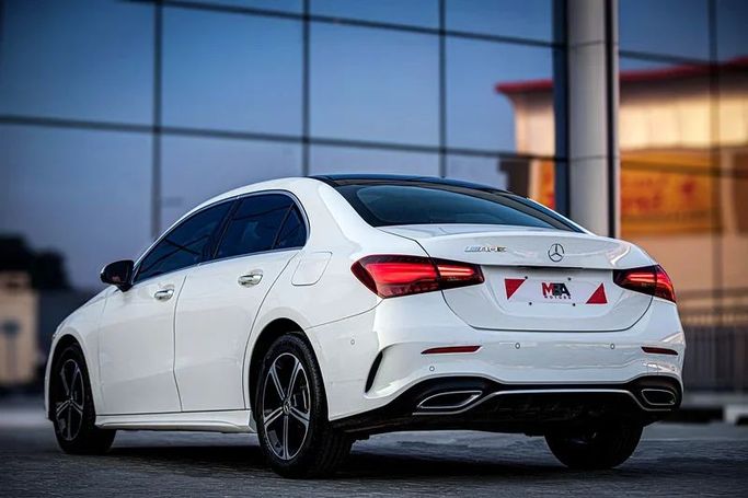 Подержанный Mercedes-Benz A-Class 200 IV (W177) Рестайлинг, 1.3 л, 2024 в Дубае от MBA Motors Белый цвет. Other | AUTO.AE