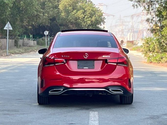 Подержанный Mercedes-Benz A-Class 220 IV (W177), 2.0 л, 2019 в Дубае от Perstige Motos (SHJ) Красный цвет. GCC | AUTO.AE