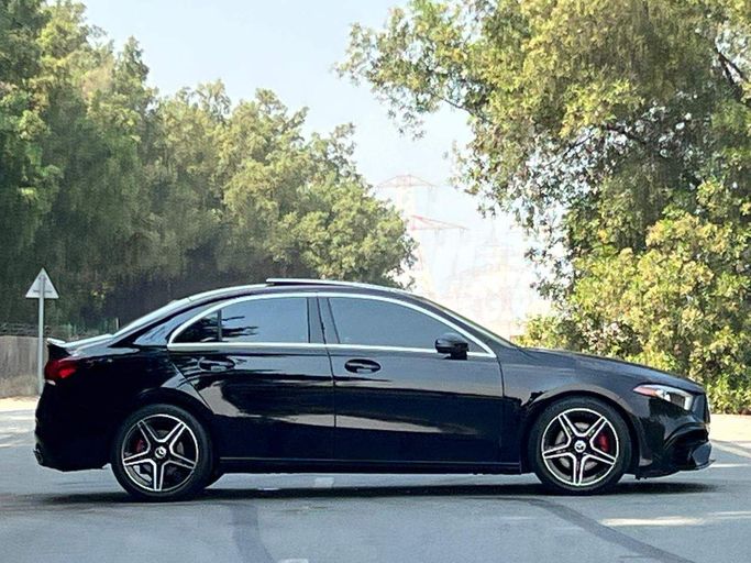 Подержанный Mercedes-Benz A-Class 220 IV (W177), 2.0 л, 2020 в Дубае от Perstige Motos (SHJ) Черный цвет. GCC | AUTO.AE
