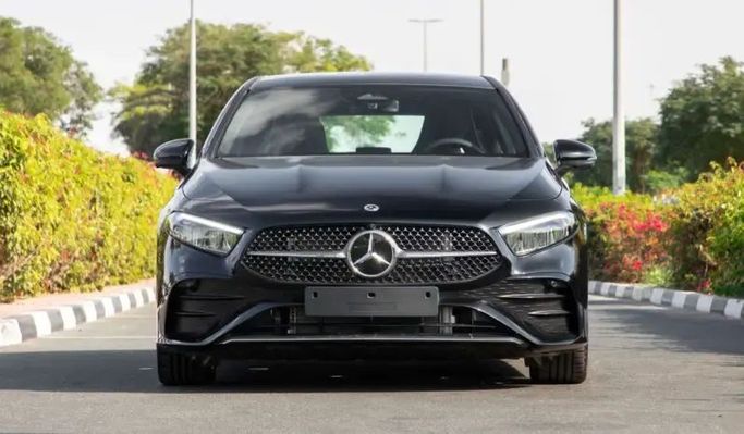 جديدة Mercedes-Benz A-Class 200 عملية فيس ليفت IV (W177), 1.3 l, 2025 في في دبي من Dresden Motors، اللون أسود. مواصفات الخليج | AUTO.AE | إعلان #253504
