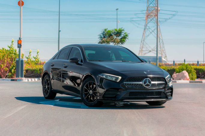 مستعملة Mercedes-Benz A-Class 220 IV (W177), 2.0 l, 2019 في في دبي من Albakheet Motors، اللون أسود. المواصفات الأمريكية | AUTO.AE | إعلان #273846