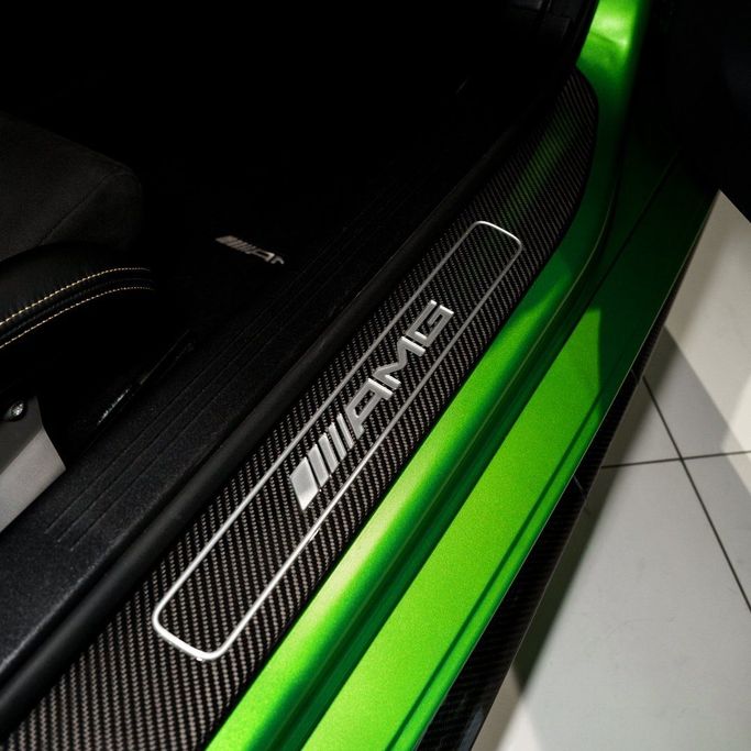 Mercedes-Benz AMG GT R I Facelift, 2023 sport coupe for rent in Dubai by DEIZ, green color | AUTO.AE