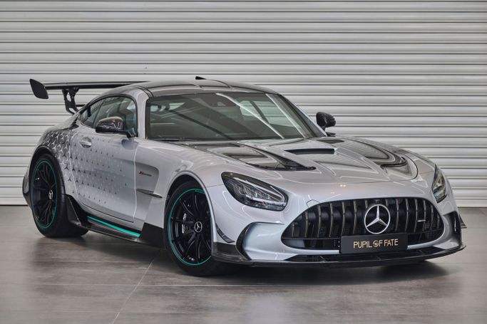 Новый Mercedes-Benz AMG GT Black Series I Рестайлинг, 4.0 л, 2021 в Дубае от PUPIL OF FATE MOTORS Серебристый цвет. GCC | AUTO.AE