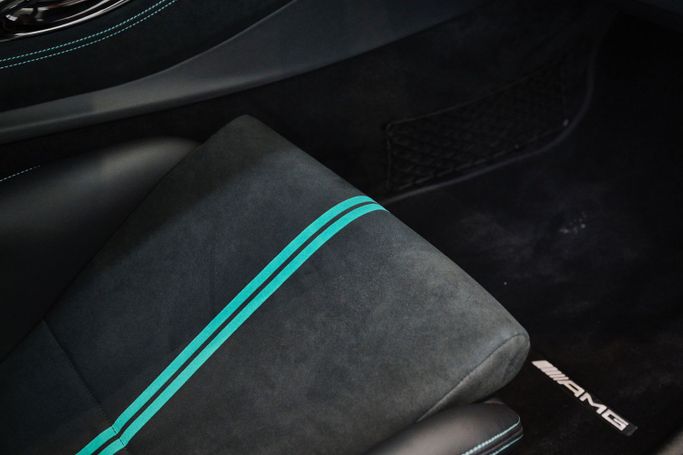 Новый Mercedes-Benz AMG GT Black Series I Рестайлинг, 4.0 л, 2021 в Дубае от PUPIL OF FATE MOTORS Серебристый цвет. GCC | AUTO.AE