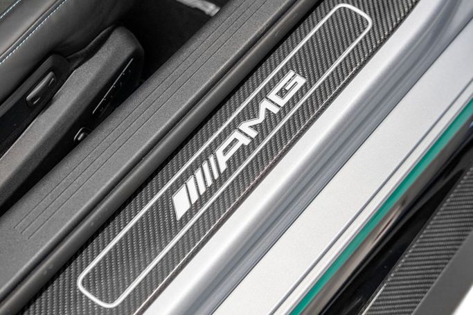 Подержанный Mercedes-Benz AMG GT S I Рестайлинг, 4.0 л, 2021 в Дубае от PUPIL OF FATE MOTORS Серебристый цвет. Европейская | AUTO.AE