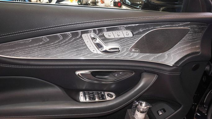 Подержанный Mercedes-Benz AMG GT 43 I Рестайлинг, 3.0 л, 2020 в Дубае от Ibitisam Motors Черный цвет.  | AUTO.AE