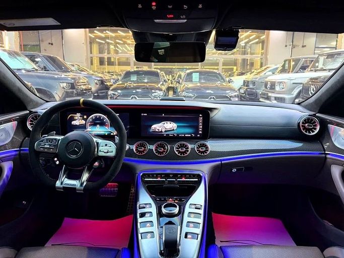 Подержанный Mercedes-Benz AMG GT 63 S I Рестайлинг, 4.0 л, 2020 в Дубае от Auto Bank Motors Черный цвет. Корейская | AUTO.AE