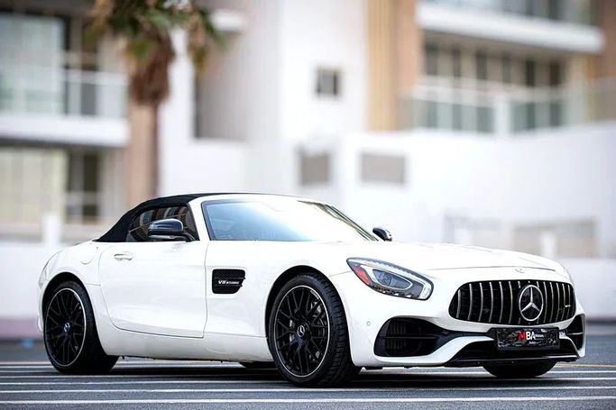 Used Mercedes-Benz AMG GT C I Facelift, 4.0 l, 2018 in Dubai by MBA Motors, White color. American Specs | AUTO.AE