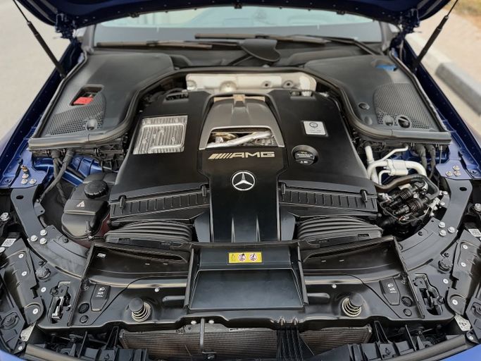 Подержанный Mercedes-Benz AMG GT 63 S I Рестайлинг, 4.0 л, 2021 в Дубае от Japan Motors Тёмно-синий цвет. Other | AUTO.AE